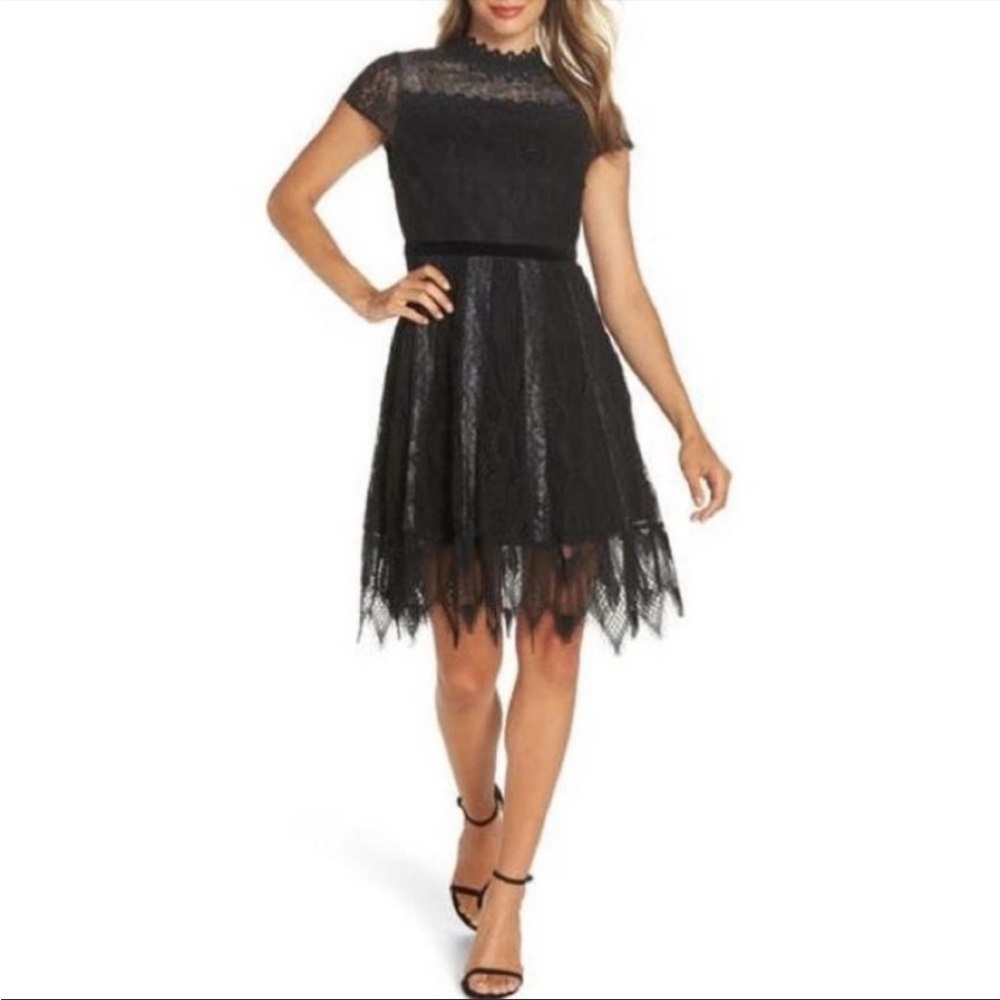 *NEW* Foxiedox Maisie Lace Dress